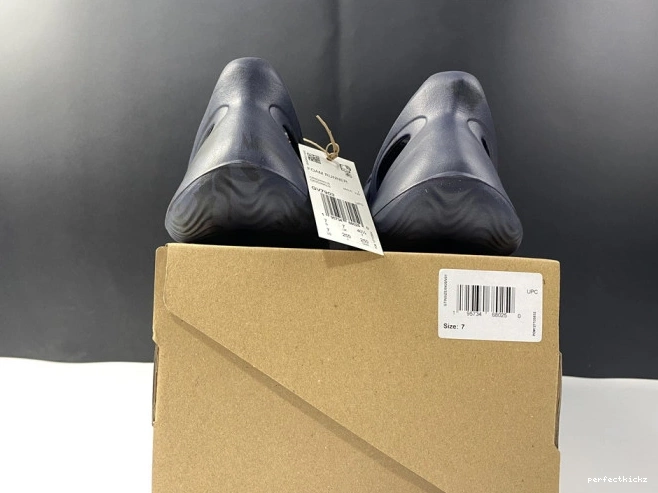 Blue Adidas Foam RNNR Mineral GV7903 Yeezy 0801
